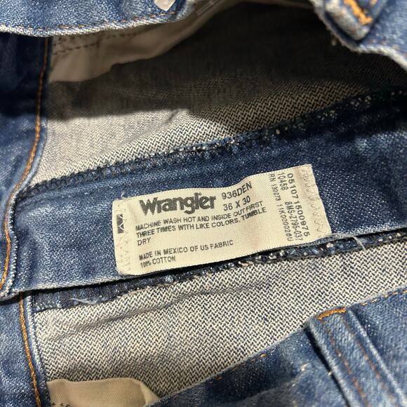 Wrangler Cowboy Cut 936DEN Jeans Blue Denim – Size 36x30 - Picture 6 of 6